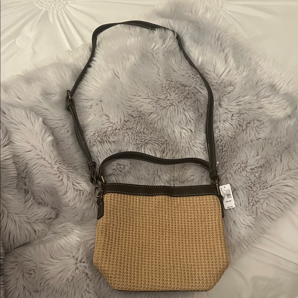 Elegant Tan Woven Shoulder Bag